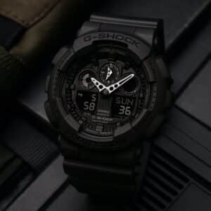 שעון G-Shock GA-100-1A1 – עמידות אגדית, עיצוב טקטי