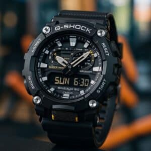 שעון Casio G-Shock GA-900-1ADR - עמיד, טקטי ואנלוגי-דיגיטלי